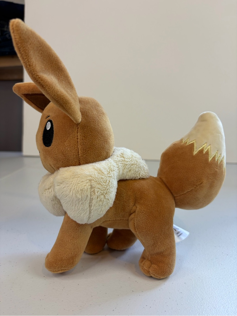 Vintage Pokemon Eevee Plush Stuffed Animal Toy 2022 Nintendo Game Freak 8in - Picture 2 of 6